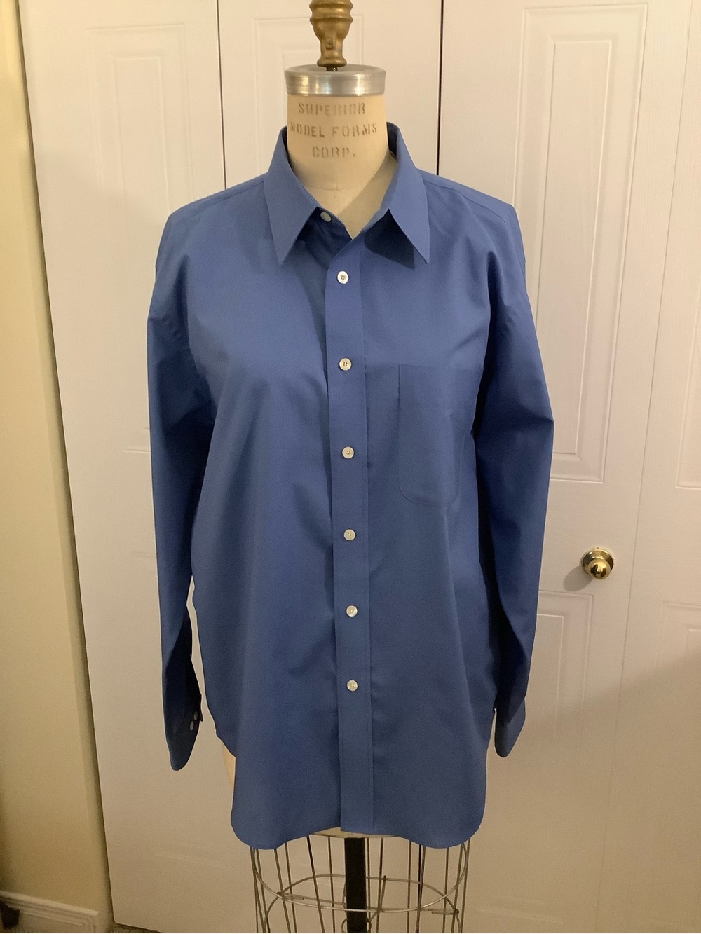 Yves Saint Laurent Men's Long-Sleeve Dress Shirt in Blue 17.5 34-35.